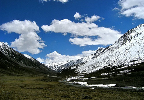 香格里拉石卡雪山天气